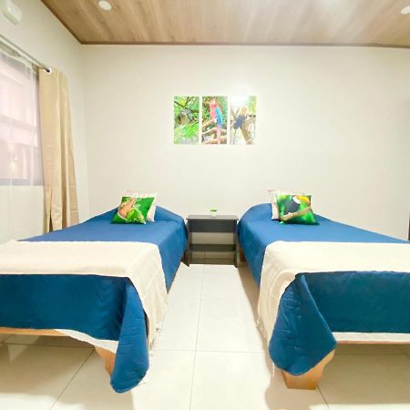Pura Vida Apartment. 5 Min From Airport Alajuela Bagian luar foto