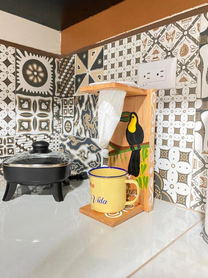 Pura Vida Apartment. 5 Min From Airport Alajuela Bagian luar foto
