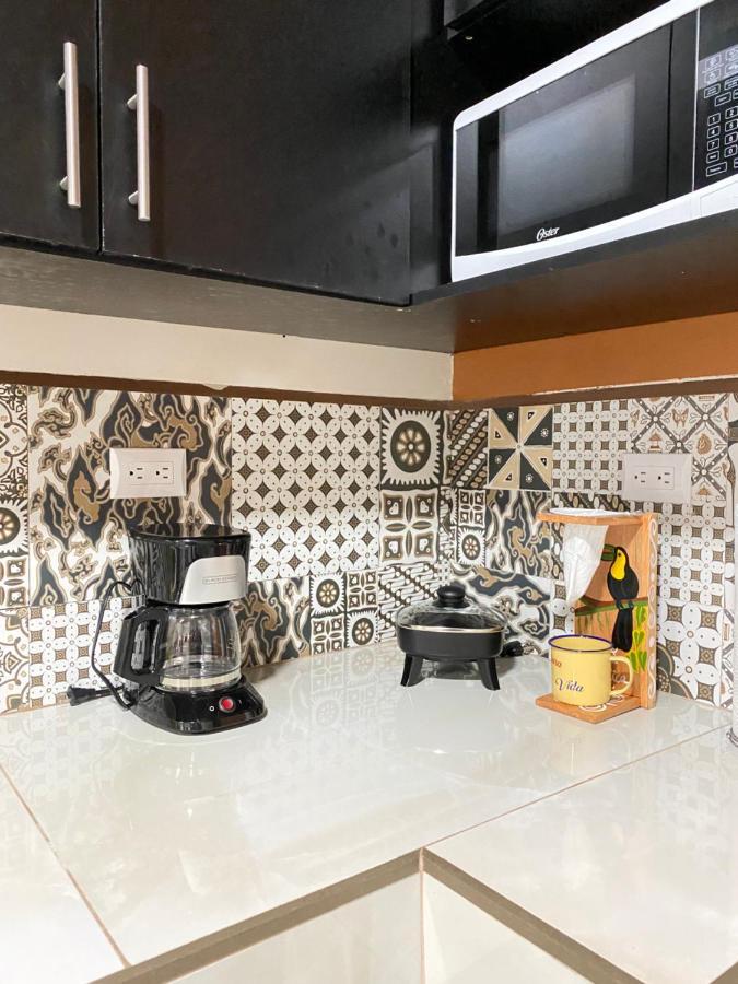 Pura Vida Apartment. 5 Min From Airport Alajuela Bagian luar foto